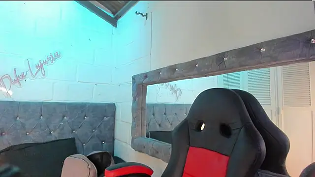 sarajhonson dl online show from 02.12.26