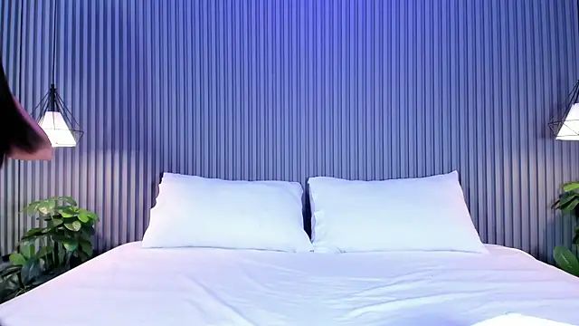 MaluDiaz online show from 12.18.25