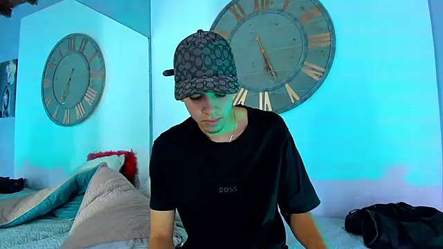 Snapshot of Mike_0233_ chatting on 01.19.25 Mike 0233 online show from 01.19.25