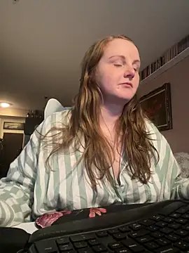 GingerSnap33 online show from 03.09.25