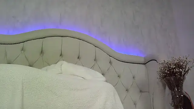 Snapshot of carolinesampaio chatting on 02.01.26 carolinesampaio online show from 02.01.26