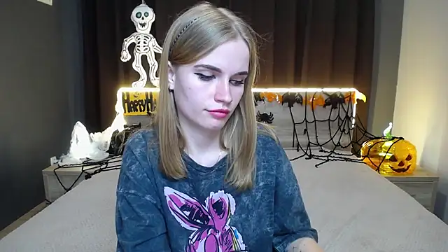 MargaritaKiss online show from 10.16.25