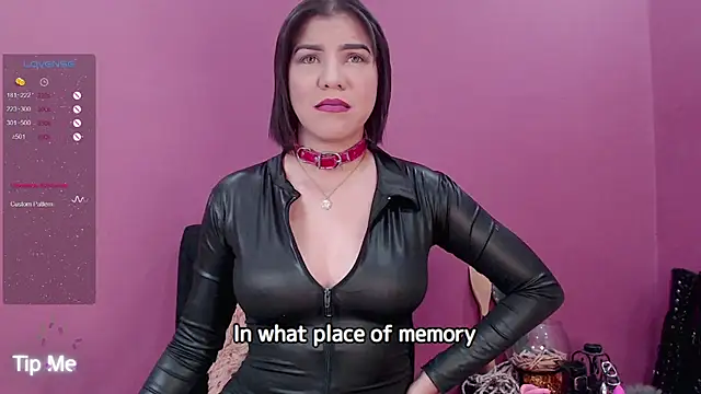 Karly Grey s online show from 02.10.25