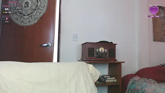 Snapshot of Marci_owo chatting on 10.17.25 Marci owo online show from 10.17.25