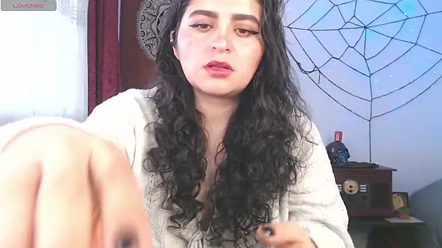 Snapshot of Marci_owo chatting on 10.24.25 Marci owo online show from 10.24.25