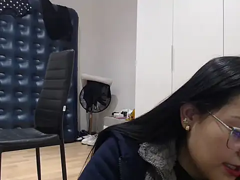 Alisha 99 online show from 11.21.25