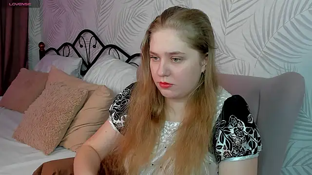 Megan Violer online show from 02.22.25