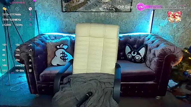 Snapshot of LunaaMayy chatting on 01.07.25 LunaaMayy online show from 01.07.25