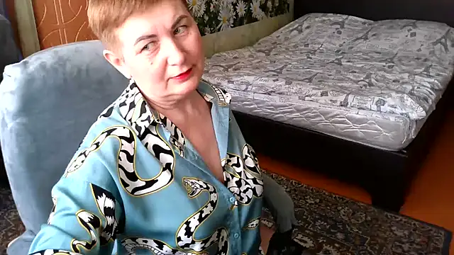 Snapshot of NicoleOlla chatting on 02.19.25 NicoleOlla online show from 02.19.25