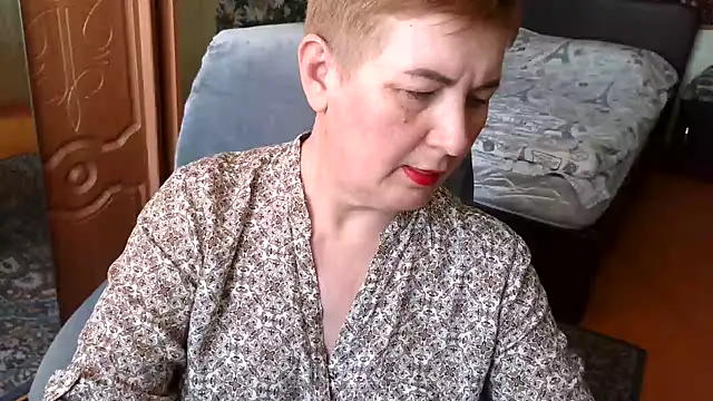 Snapshot of NicoleOlla chatting on 02.24.25 NicoleOlla online show from 02.24.25