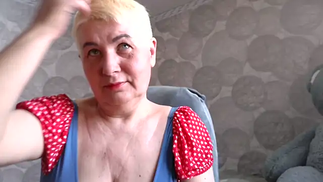 Snapshot of NicoleOlla chatting on 02.03.26 NicoleOlla online show from 02.03.26