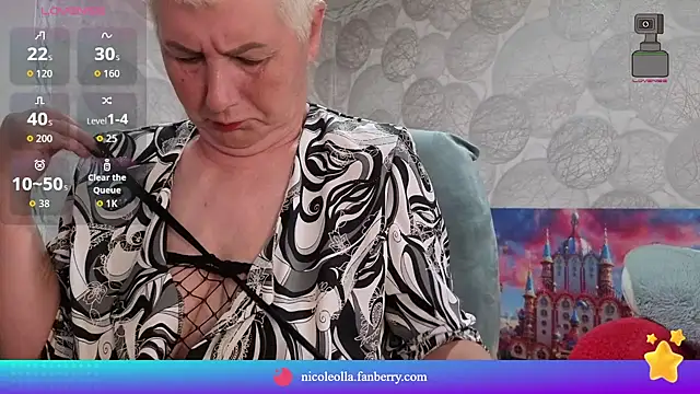 Snapshot of NicoleOlla chatting on 05.07.26 NicoleOlla online show from 05.07.26
