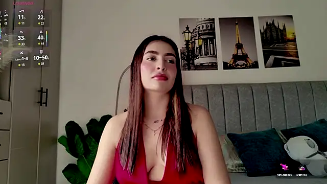 Snapshot of caralella chatting on 06.15.26 caralella online show from 06.15.26