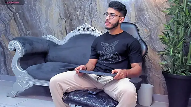 Liam Kleiin online show from 01.23.25