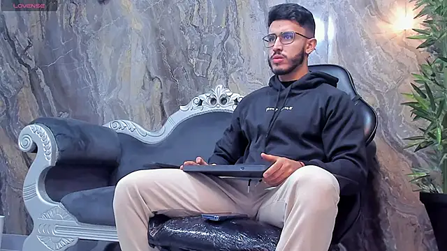 Liam Kleiin online show from 01.25.25