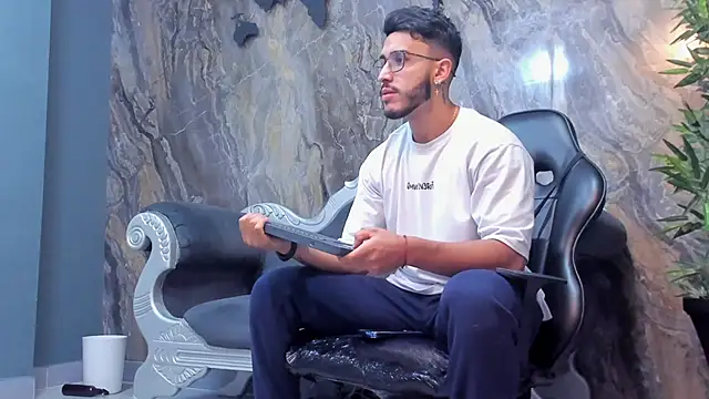 Liam Kleiin online show from 01.27.25