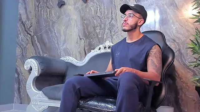 Liam Kleiin online show from 01.31.25