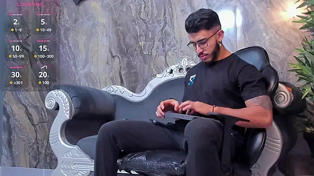 Liam Kleiin online show from 02.01.25