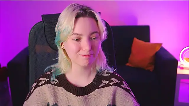 Snapshot of RocKStone_ chatting on 02.21.25 RocKStone online show from 02.21.25