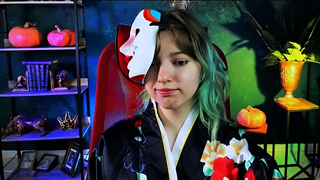 Snapshot of RocKStone_ chatting on 10.30.25 RocKStone online show from 10.30.25