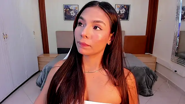 amira cute2 online show from 12.23.25