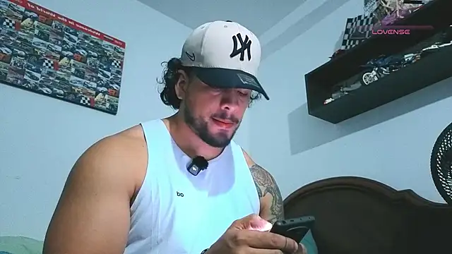 Snapshot of SilvaBranko chatting on 02.10.26 SilvaBranko online show from 02.10.26