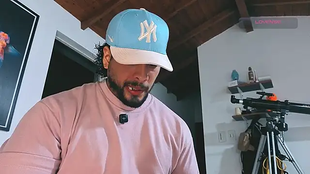 Snapshot of SilvaBranko chatting on 02.24.26 SilvaBranko online show from 02.24.26