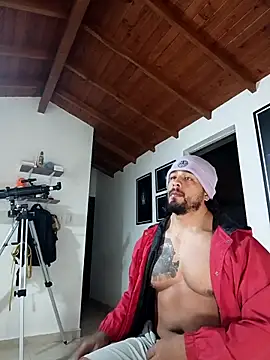 Snapshot of SilvaBranko chatting on 02.25.26 SilvaBranko online show from 02.25.26