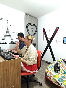 hotandfierylatinos2023 online show from 03.21.25