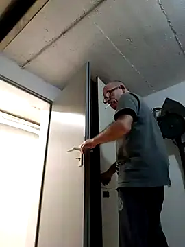 Snapshot of bottomhairy chatting on 03.02.25 bottomhairy online show from 03.02.25