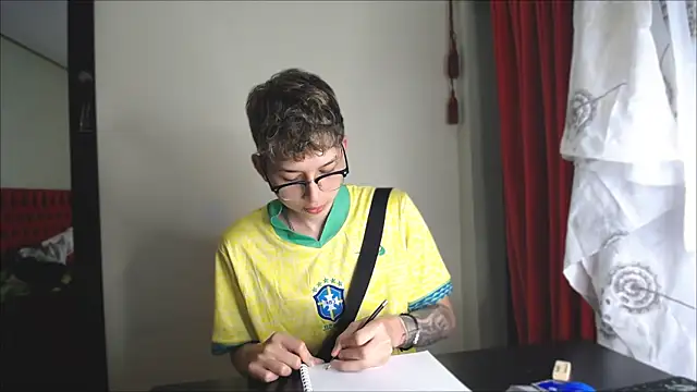 Snapshot of _Thomas_hot_ chatting on 12.26.24 Thomas hot online show from 12.26.24