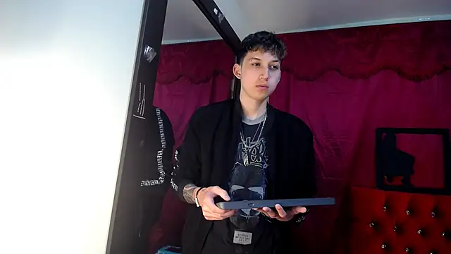 Snapshot of _Thomas_hot_ chatting on 03.19.25 Thomas hot online show from 03.19.25