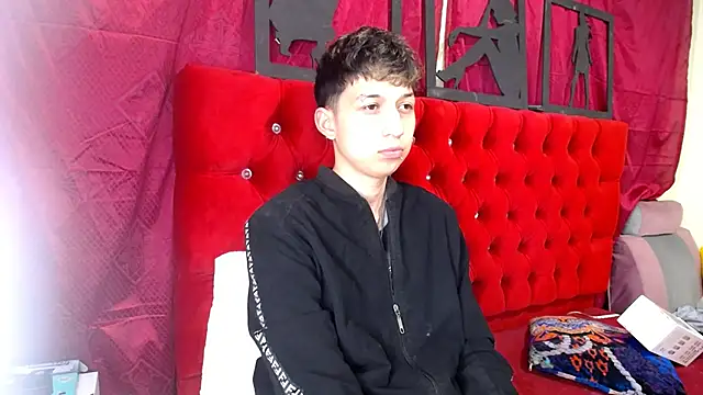 Snapshot of _Thomas_hot_ chatting on 03.20.25 Thomas hot online show from 03.20.25