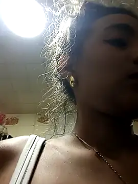 Snapshot of megan_collins96 chatting on 12.28.24 megan collins96 online show from 12.28.24