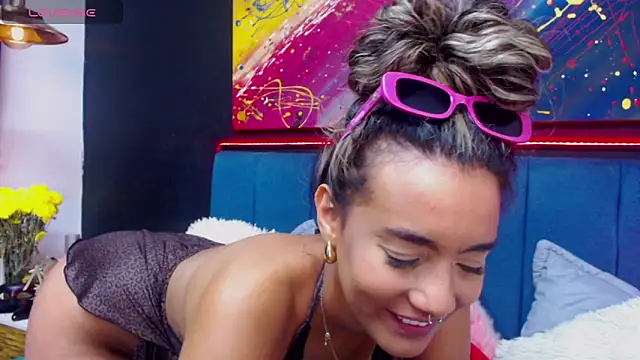 Snapshot of megan_collins96 chatting on 12.29.24 megan collins96 online show from 12.29.24