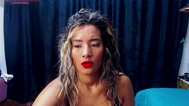 Snapshot of megan_collins96 chatting on 01.22.25 megan collins96 online show from 01.22.25