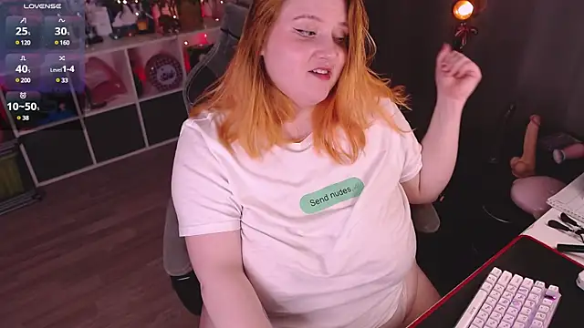 Snapshot of lissamuff chatting on 01.06.25 lissamuff online show from 01.06.25