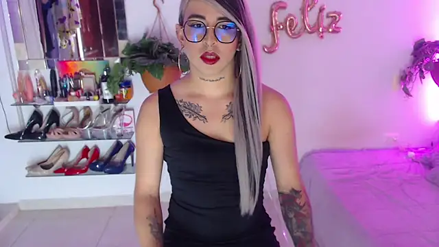 Laveneno ortiz07 online show from 12.16.24