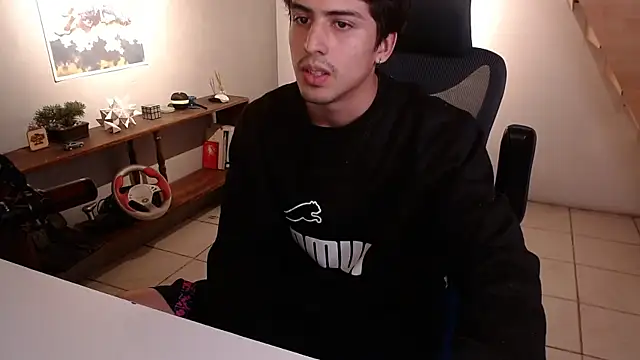 Snapshot of Thieves9 chatting on 02.11.26 Thieves9 online show from 02.11.26