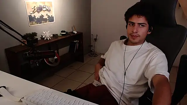 Snapshot of Thieves9 chatting on 02.19.26 Thieves9 online show from 02.19.26