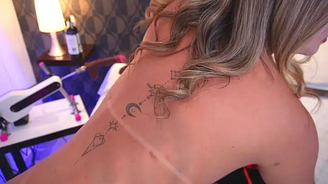 SharomRoss online show from 11.27.25