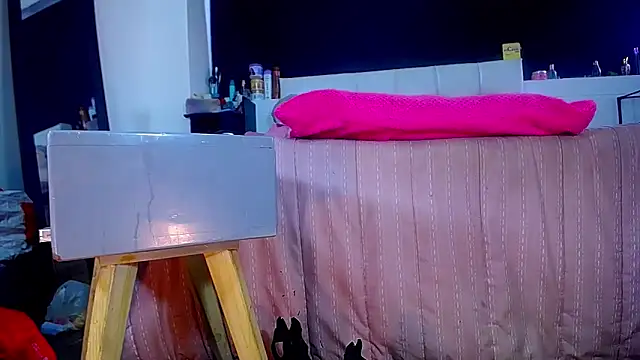 bellatrixx 69 online show from 10.10.25