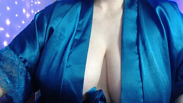 missdaniels online show from 01.11.25