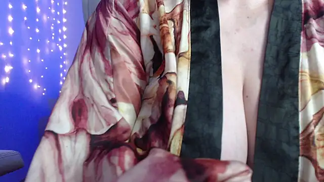 missdaniels online show from 02.14.25