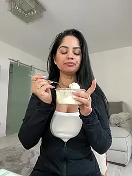  adelle online show from 03.19.26