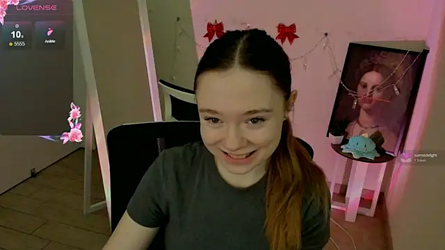 Snapshot of Florence_meow chatting on 02.07.25 Florence meow online show from 02.07.25