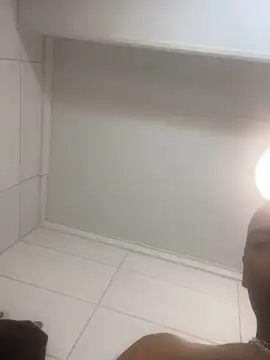 Snapshot of Elrubiolargo chatting on 02.04.25 Elrubiolargo online show from 02.04.25