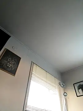 Snapshot of Elrubiolargo chatting on 09.17.25 Elrubiolargo online show from 09.17.25