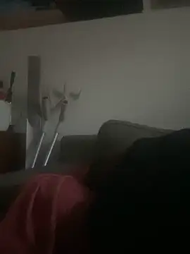 Snapshot of Elrubiolargo chatting on 10.12.25 Elrubiolargo online show from 10.12.25