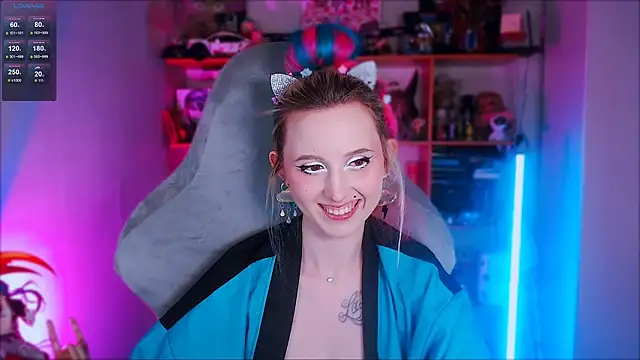 Snapshot of ohclementine chatting on 02.18.25 ohclementine online show from 02.18.25